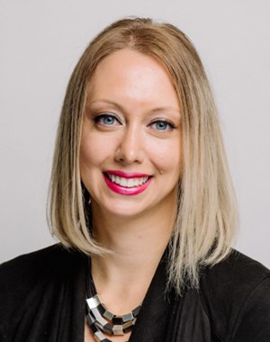Heidi Abramyk headshot