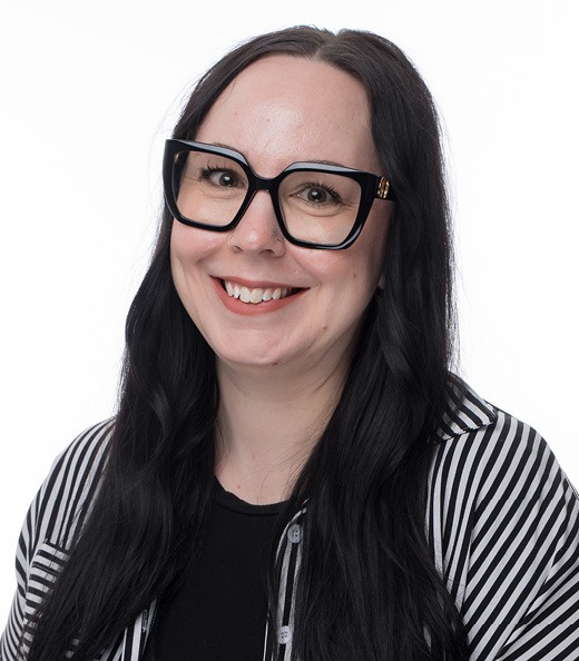 Headshot of Nicole Guillet